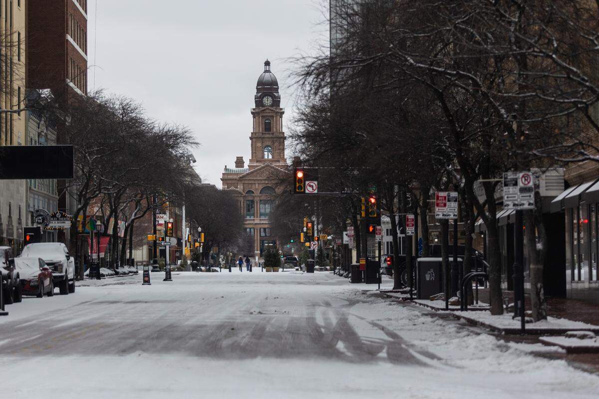 Roads are icy in downtown Fort Worth during a winter storm Thursday, Feb. 3, 2022.
