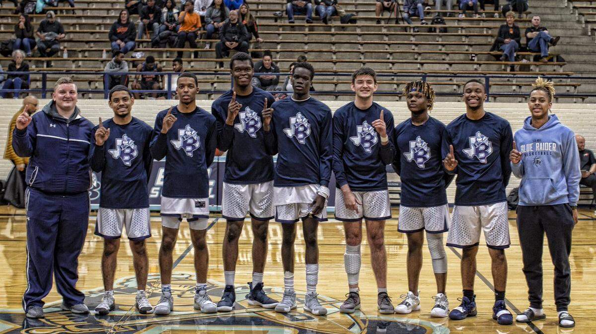 LD Bell boys basketball