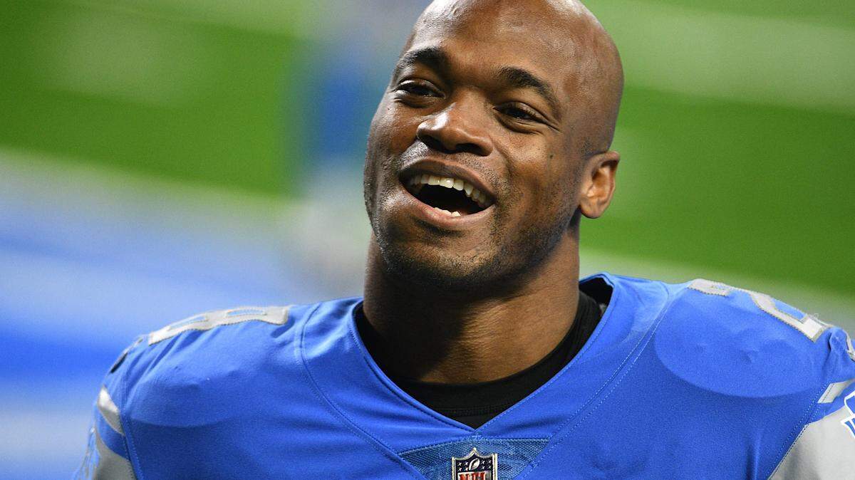 Could Adrian Peterson wind up in a Dallas Cowboys or another NFL uniform in 2023?