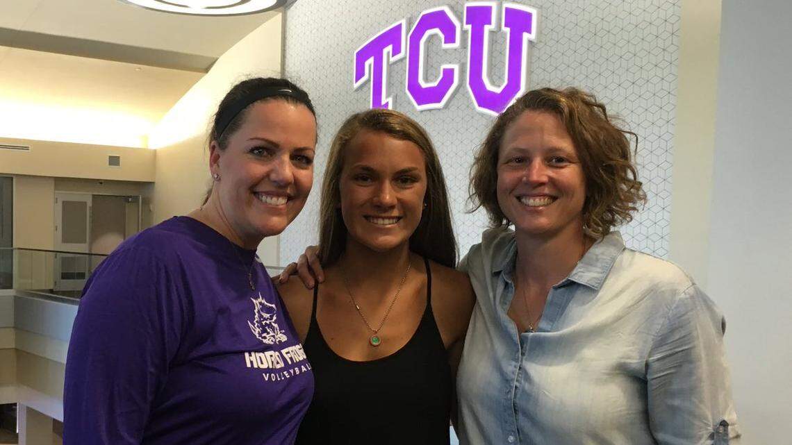 Southlake Carroll 2019 setter McKenzie Nichols is a TCU commit.