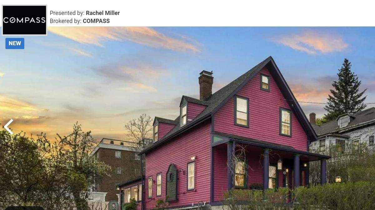 The house also has jewel-tone’s on its exterior