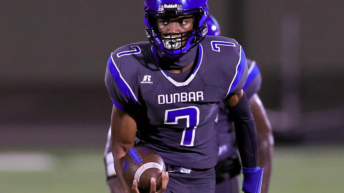 Dunbar quarterback Dorian Carr (7) helped the Wildcats dominate their district opener against Eastern Hills on Friday. Steve Nurenberg/Special to the Star-Telegram