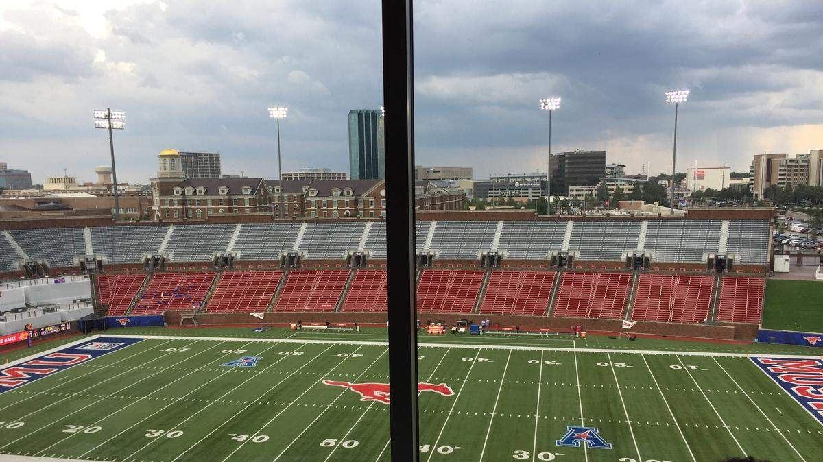 Weather could force a delay in tonight’s TCU-SMU game.