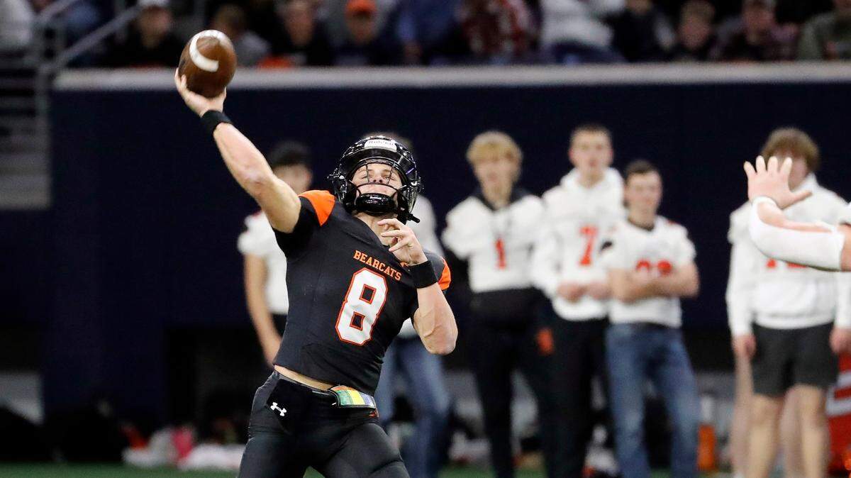 Aledo quarterback Hauss Hejny is nominated for the 2023 Fort Worth Star Telegram Preseason Player of the Year. (Special to the Star-Telegram Bob Booth)