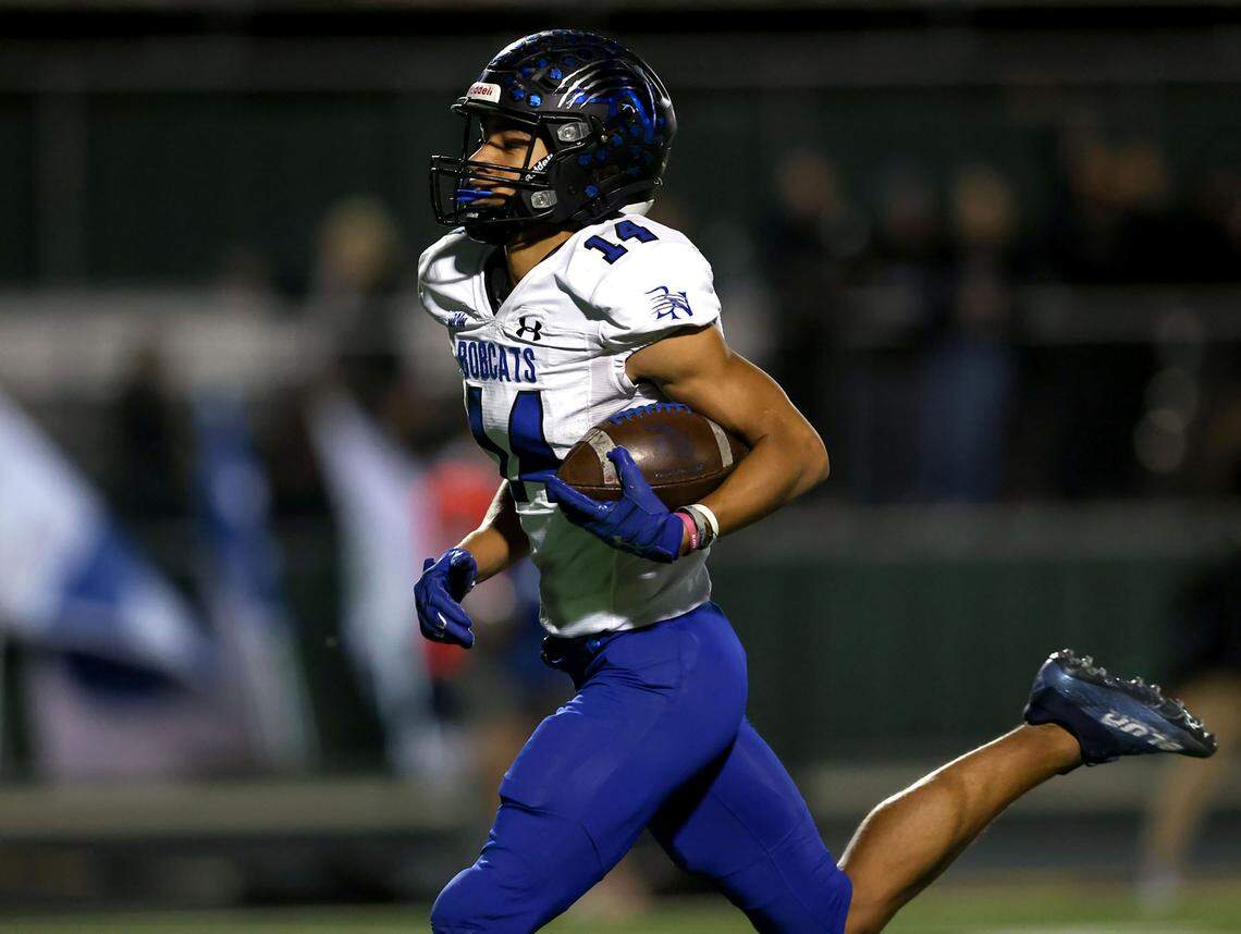 Byron Nelson wide receiver Landon Ransom-Goelz goes 45 yards for a touchdown against Keller during the first half in a District 4-6A high school football game played at Keller ISD Athletic Complex on Thursday October 28, 2021, in Keller. (Steve Nurenberg/Special to the Star-Telegram)