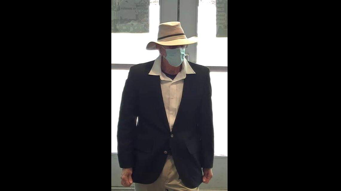 Fort Worth police are trying to identify a man who robbed a Bank of America branch on 7th Street on Wednesday, Nov. 23, 2022.