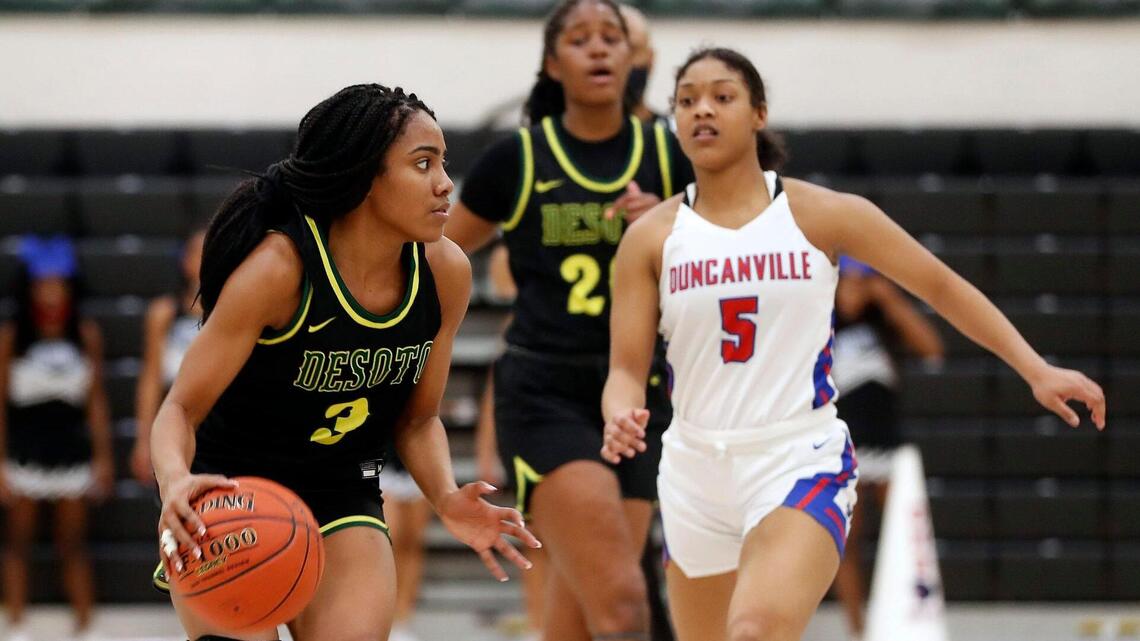 Down go the champs! DeSoto holds Duncanville to fewest points in 7 years during win