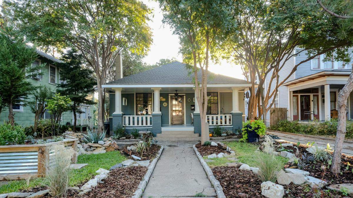 The home at 1517 Hurley Avenue is priced $385,000.