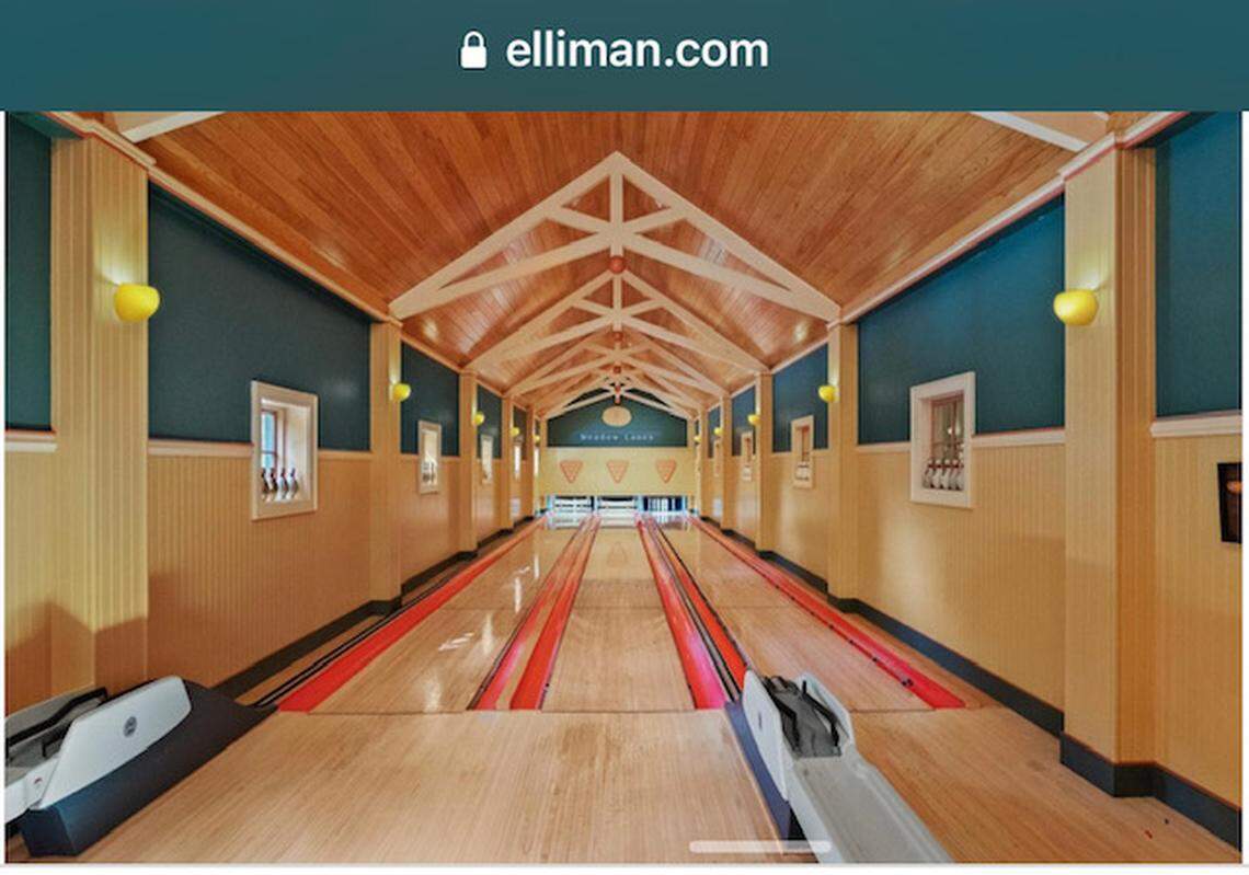 Bowling alley