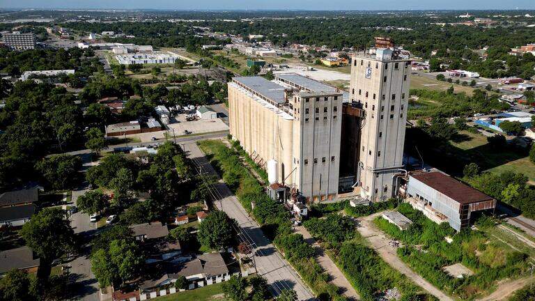 Fort Worth decides fate of eyesore looming over south side neighborhood