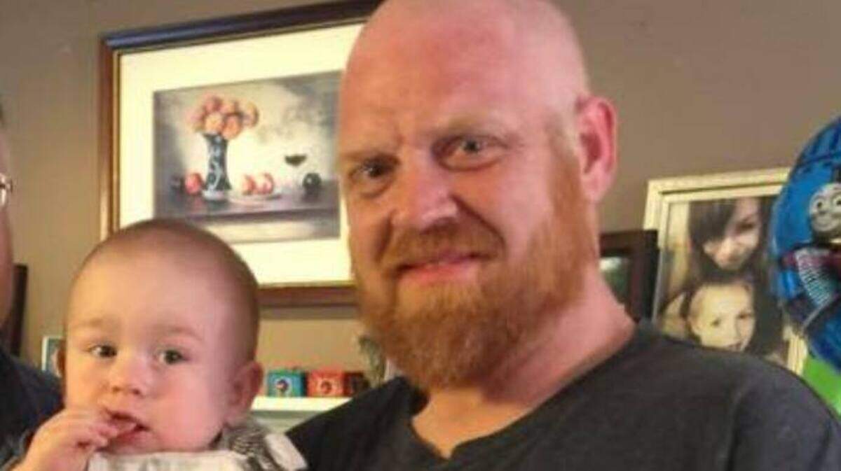 Steve “Opie” Redell, 38, pictured in 2014 with his son, Robbie, was told by doctors on Aug. 13 he only had days to live as he battles with Myelofibrosis, a rare form of leukemia.
