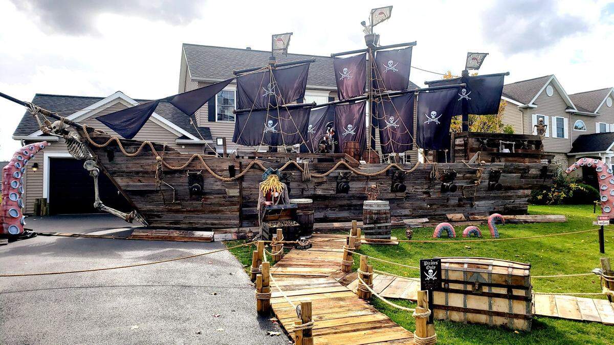This is a view of all the additions DeMatteo has added to his yard display.