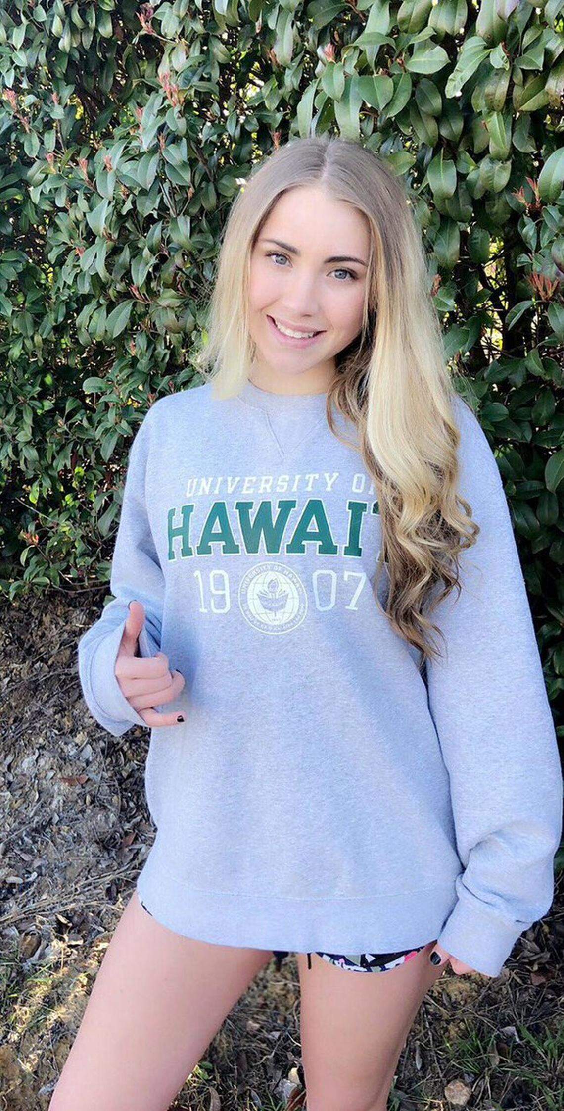 Keller 2020 setter Kate Lang is a Hawaii commit.
