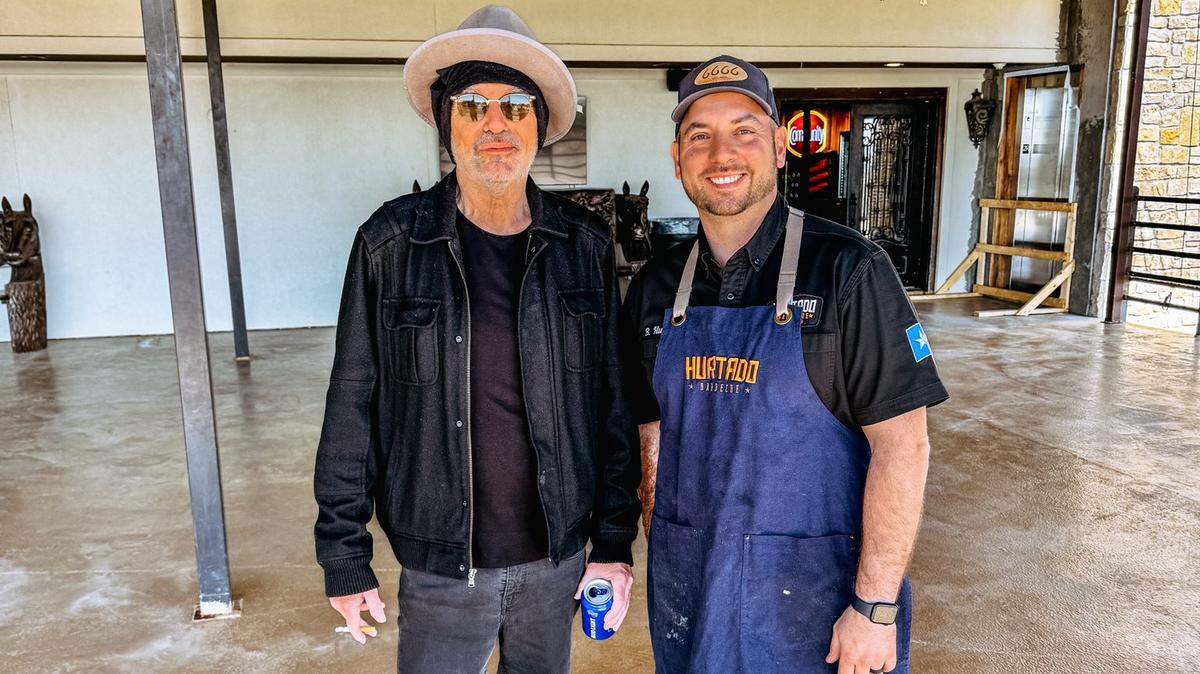 Billy Bob Thornton takes a photo with Hurtado Barbecue owner Brandon Hurtado.