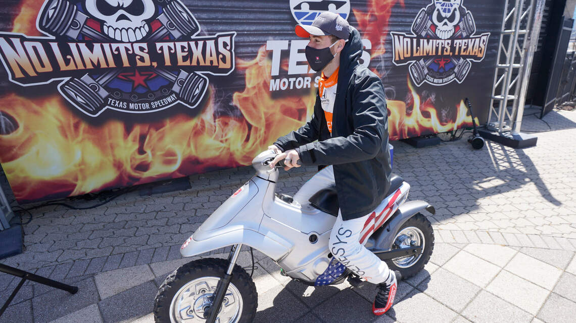 Q&A with IndyCar’s James Hinchcliffe: From close loss at TMS to honoring late father