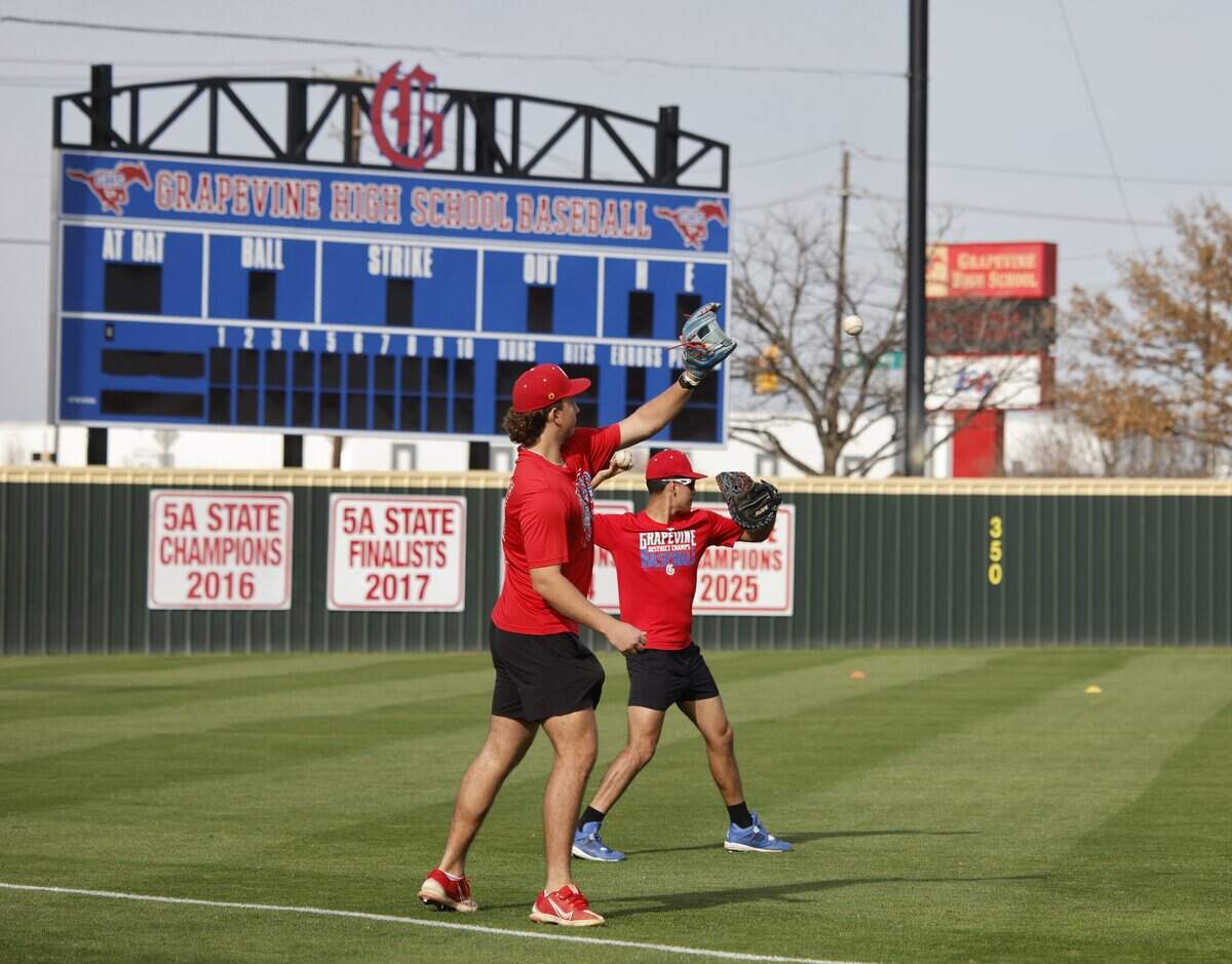 Mustang players throw during Grapevine Mustang baseball practice at Grapevine High School in Grapevine, Texas, Tuesday Feb. 17, 2026.
