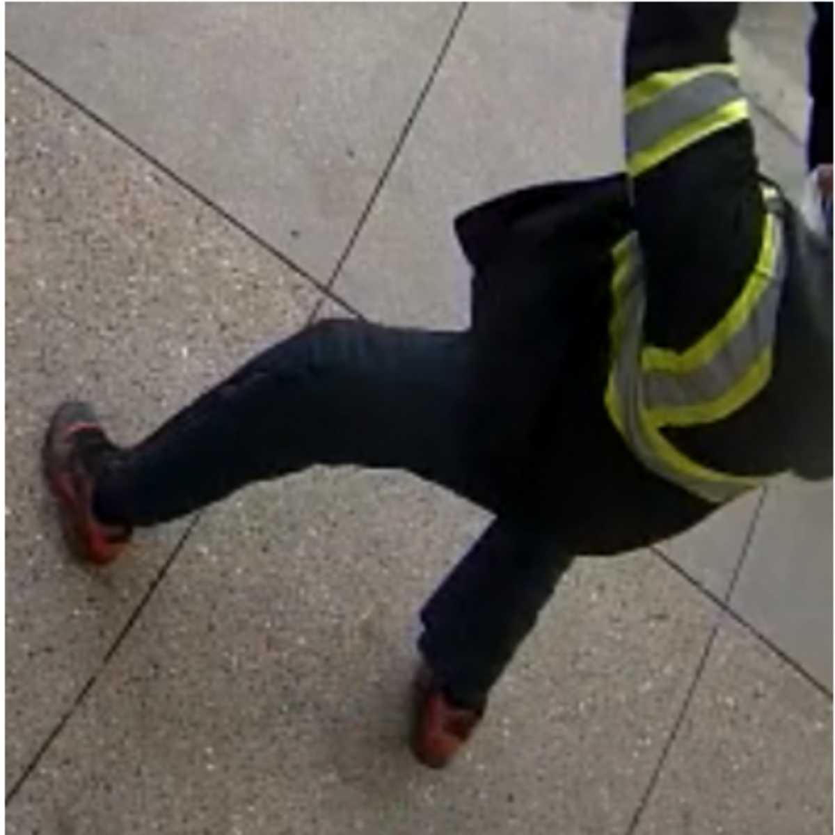 Dallas police are asking for the public’s help locating the unknown suspect who shot and killed Roderick Butler in Uptown Dallas on Wednesday. Anyone with information should contact Detective Swanson at 469-934-5776 or at laurent.swanson@dallaspolice.gov.