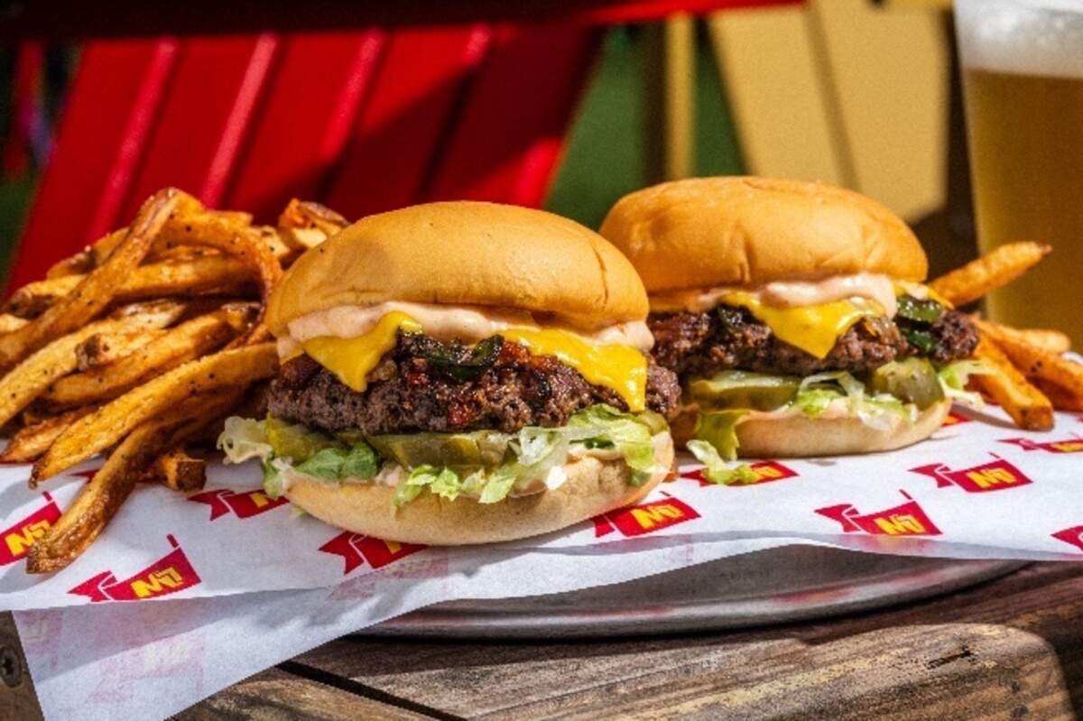 Little Woodrow’s is offering limited time wagyu smashed burgers until Labor Day Weekend.
