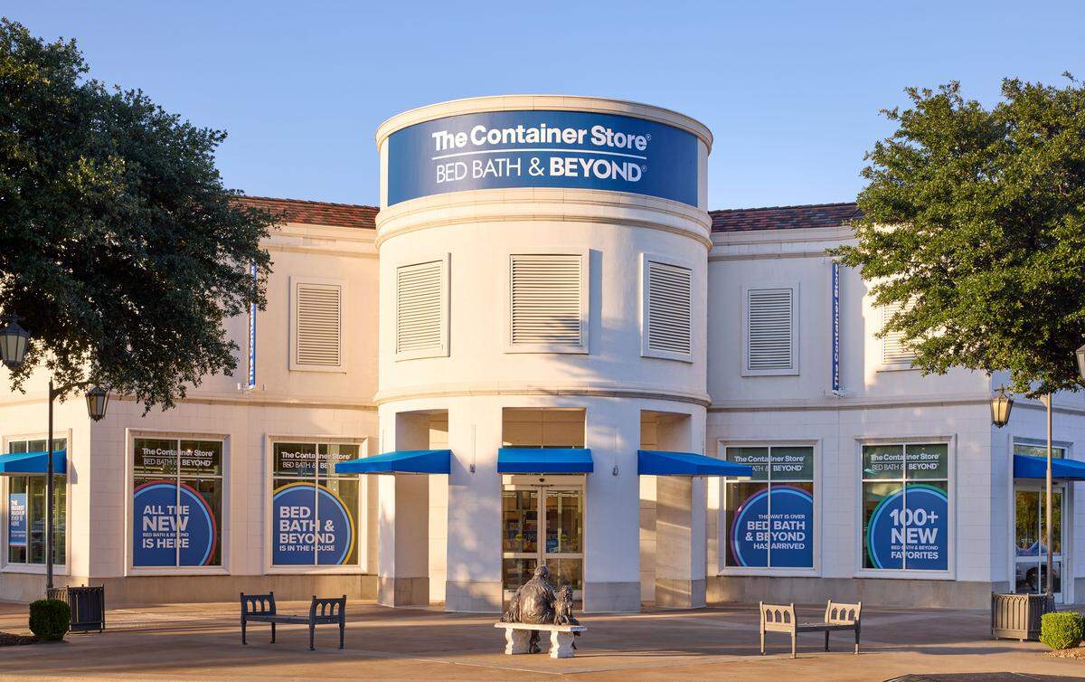 First location of The Container Store + Bed Bath & Beyond in Fort Worth, TX.