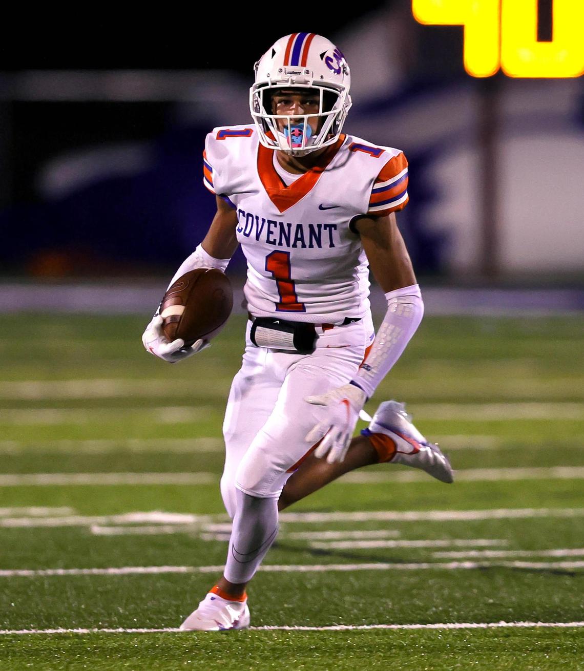 Colleyville Covenant receiver Christian Wells has a lot of running room against Lake Country during the first half of a high school football game, October 30, 2020 played at Lake Country Christian School in Fort Worth, Tx. (Steve Nurenberg Special to the Star-Telegram)