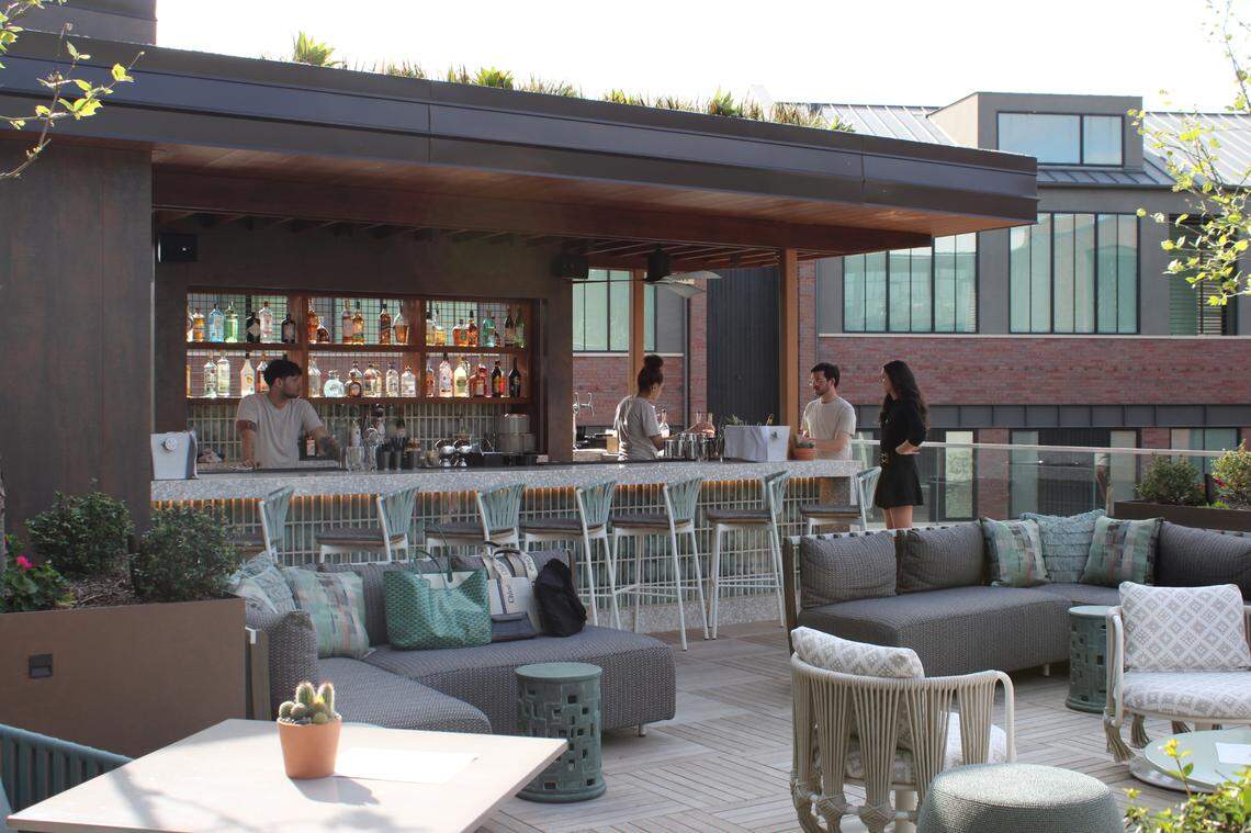 Whinny’s, Bowie House Auberge Resort Collection’s newest poolside bar. Clean, modern lines with accents of blue add to the luxurious poolside experience for guests.