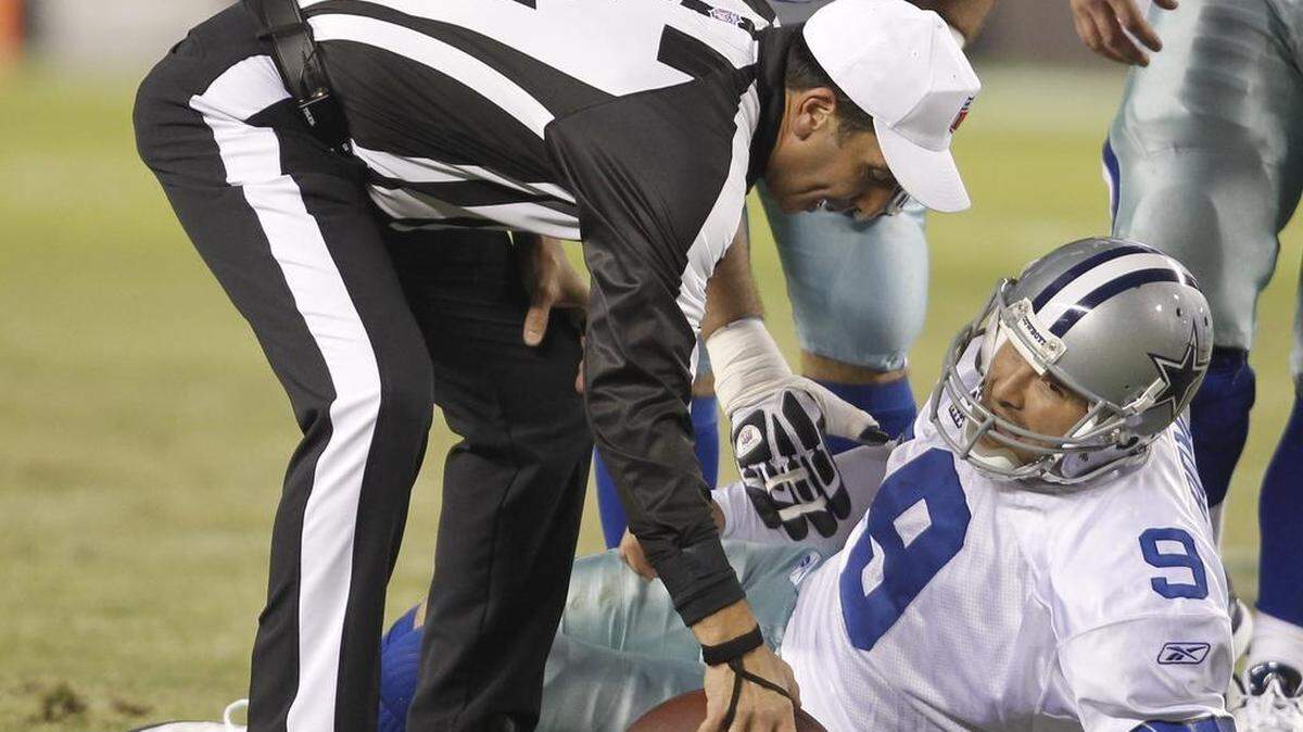 Tony Romo had his fair share of memorable moments with the Dallas Cowboys. One he wishes he didn't have was his fumbled snap in the 2007 playoffs that cost Dallas a chance of advancing. (Star-Telegram/Ron Jenkins)