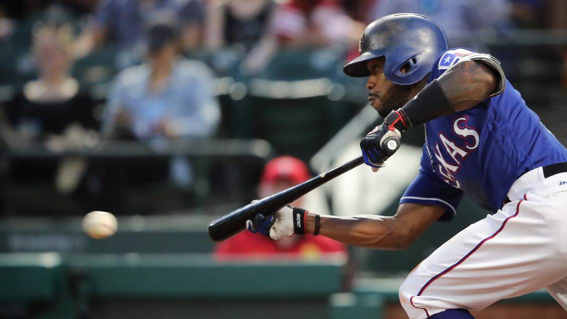 Delino DeShields has kept notebooks of his at-bats and performance off and on the past few seasons. It's on again in 2018.