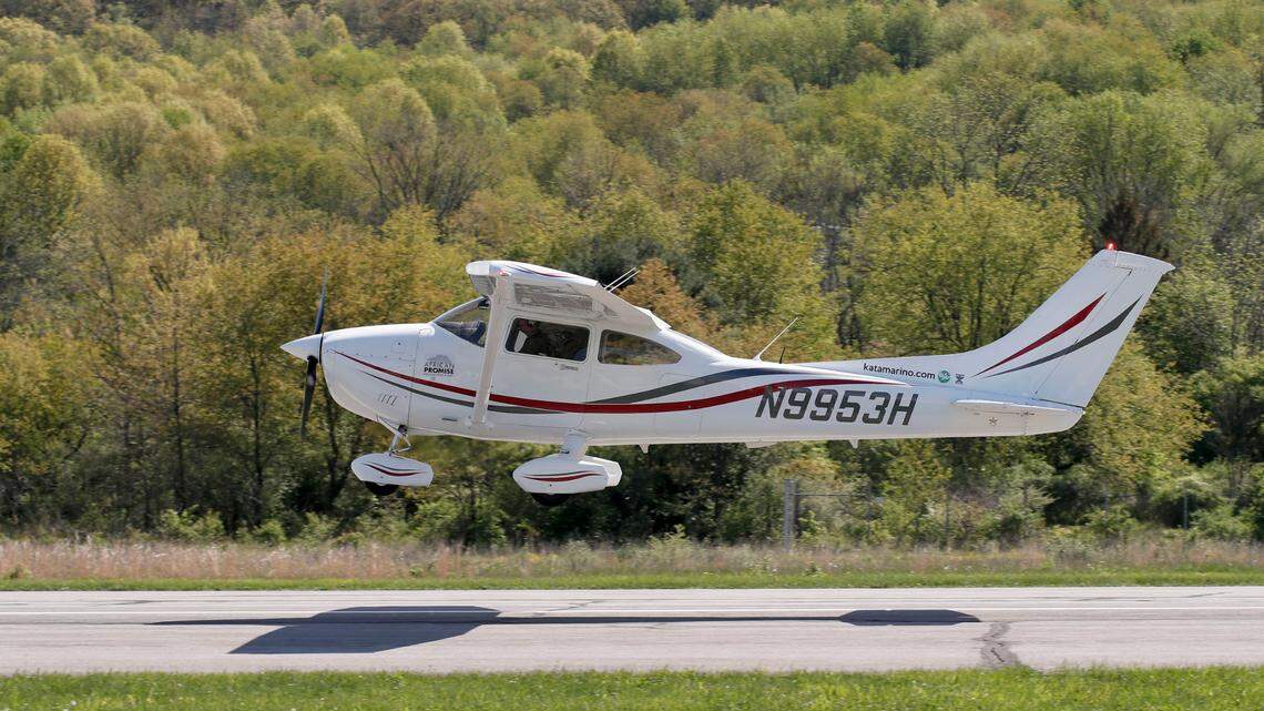 A Cessna 182 pictured on Monday, May 6, 2019. The single-engine plane that crashed in Marlin was scheduled to fly from Houston Executive Airport to Waco Regional Airport, the FAA said.