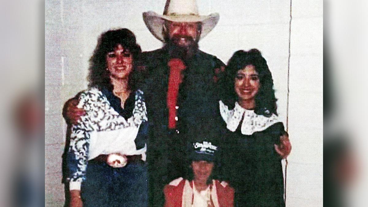Linda Gutierrez performed with Charlie Daniels and the Slim Jim Stampede in 1987. Gutierrez, right, is show here with Daniels, center, an unidentified woman, left, and Melissa Saucedo Wagner.
