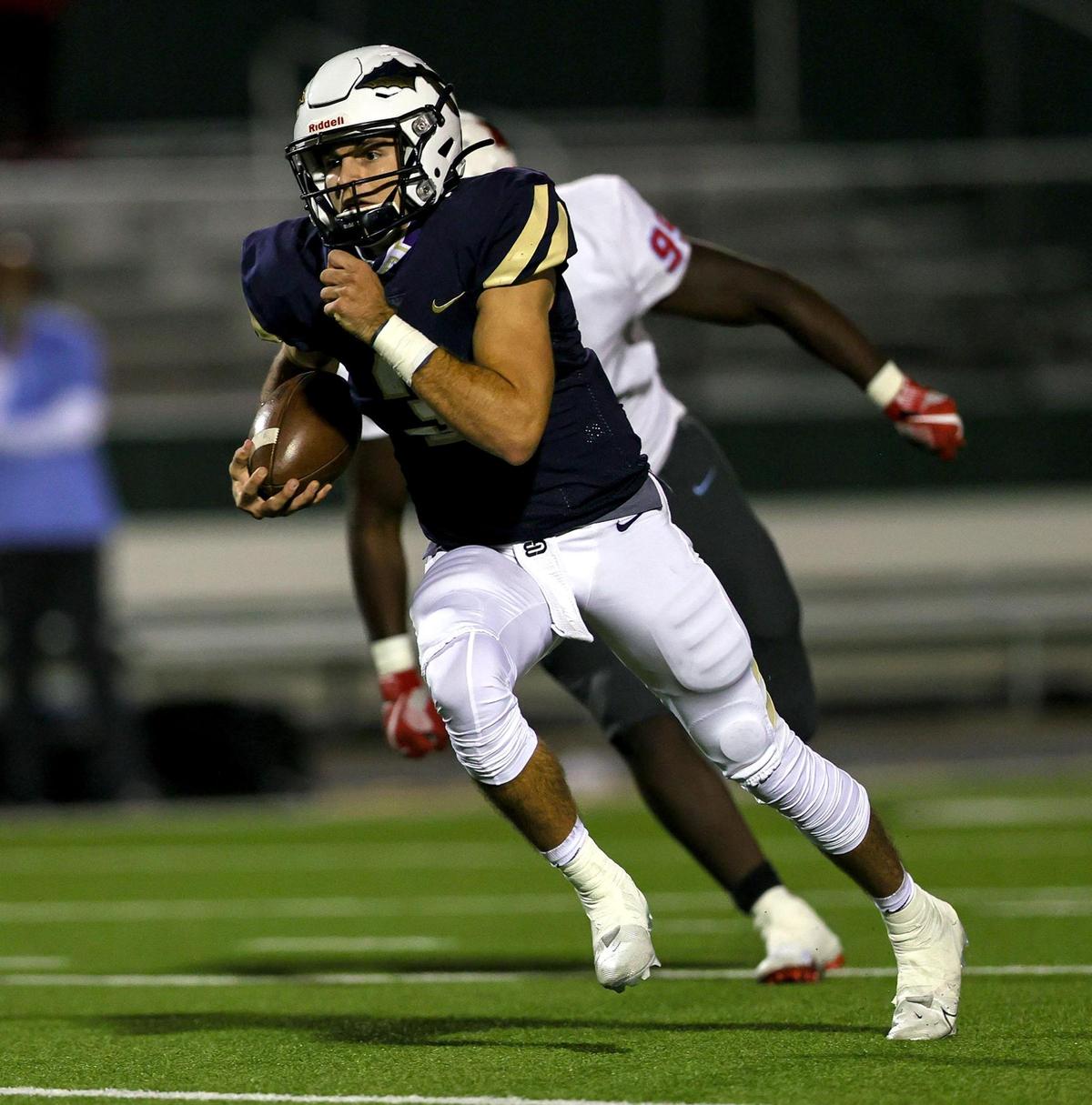 Keller quarterback Hayden Anderson finds running room against Skyline during the first half of a high school football game, October 15, 2020 played at Keller ISD Stadium in Keller, Tx. (Steve Nurenberg Special to the Star-Telegram)