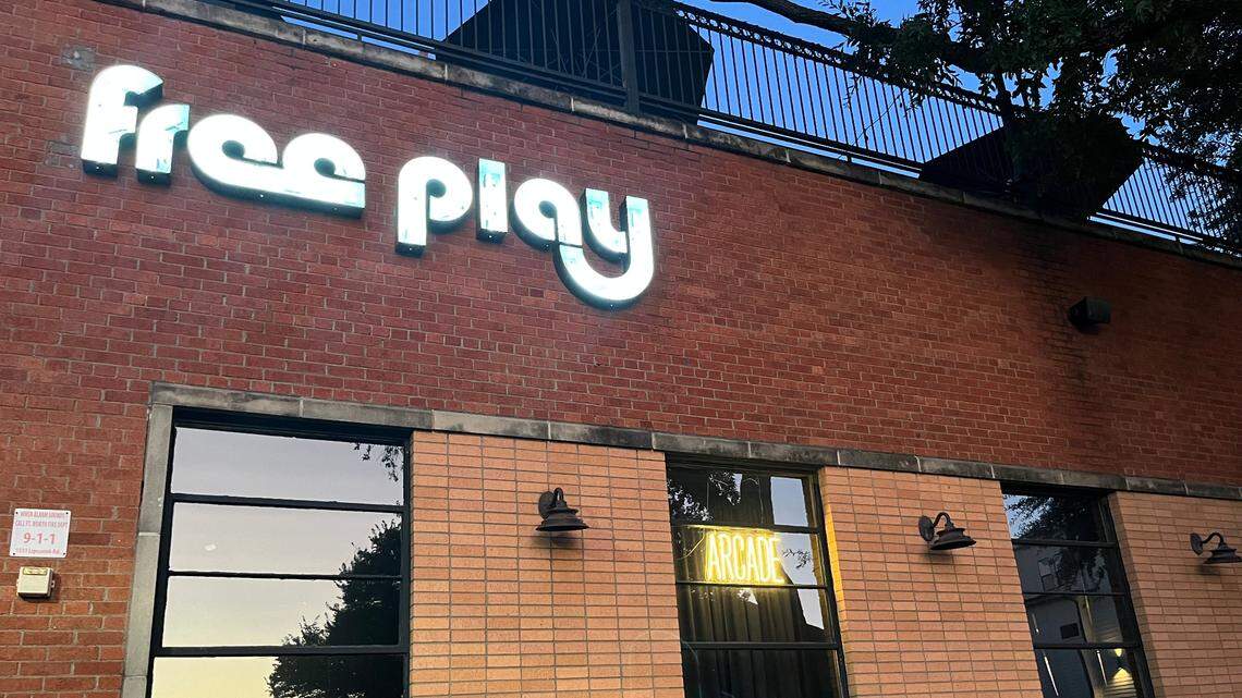 Date night or family fun: Unlimited arcade games for only $12 in Fort Worth