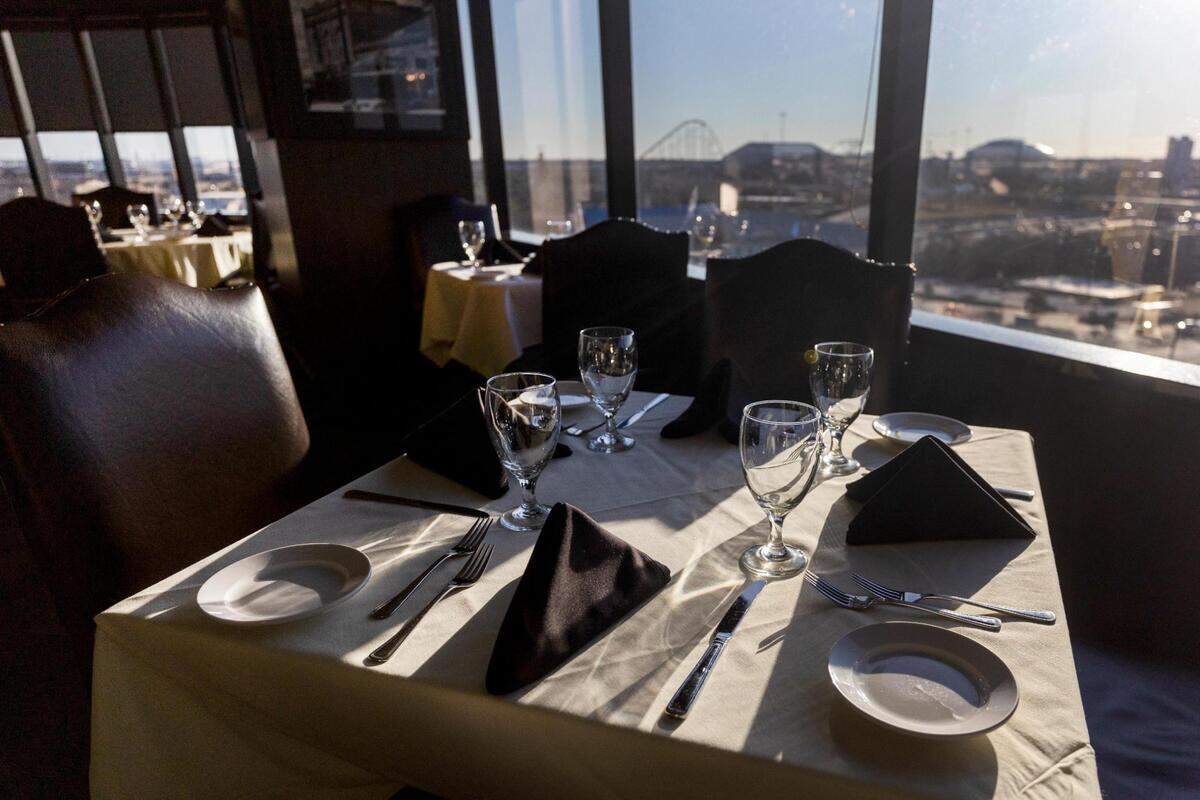 The dining room of the Mercury Chophouse has a view of Arlington.
