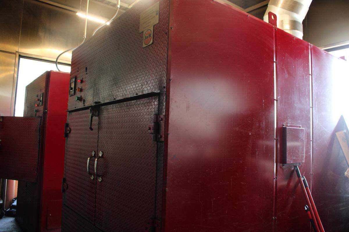 Loop 9 has two oak wood smokers in house where they split up their meats. One smokes briskets while the other smokes some white meat.