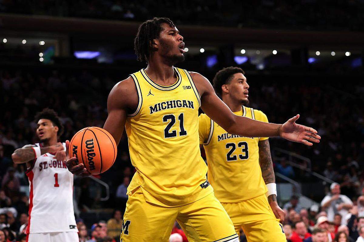 NEW YORK, NEW YORK - OCTOBER 25: Morez Johnson Jr. #21 of the Michigan Wolverines reacts during the second half against the St. John's Red Storm at Madison Square Garden on October 25, 2025 in New York City. (Photo by Ishika Samant/Getty Images)