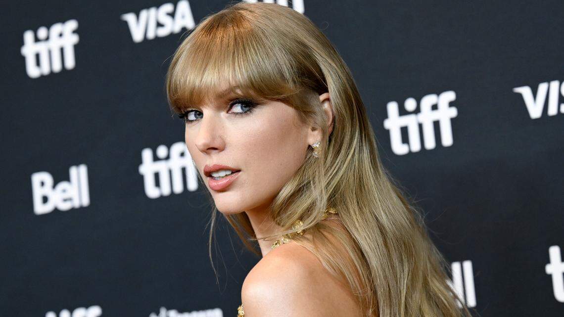 Taylor Swift will drop a teaser trailer for her upcoming album during the third quarter of the Oct. 20 NFL game between the Arizona Cardinals at New Orleans Saints.