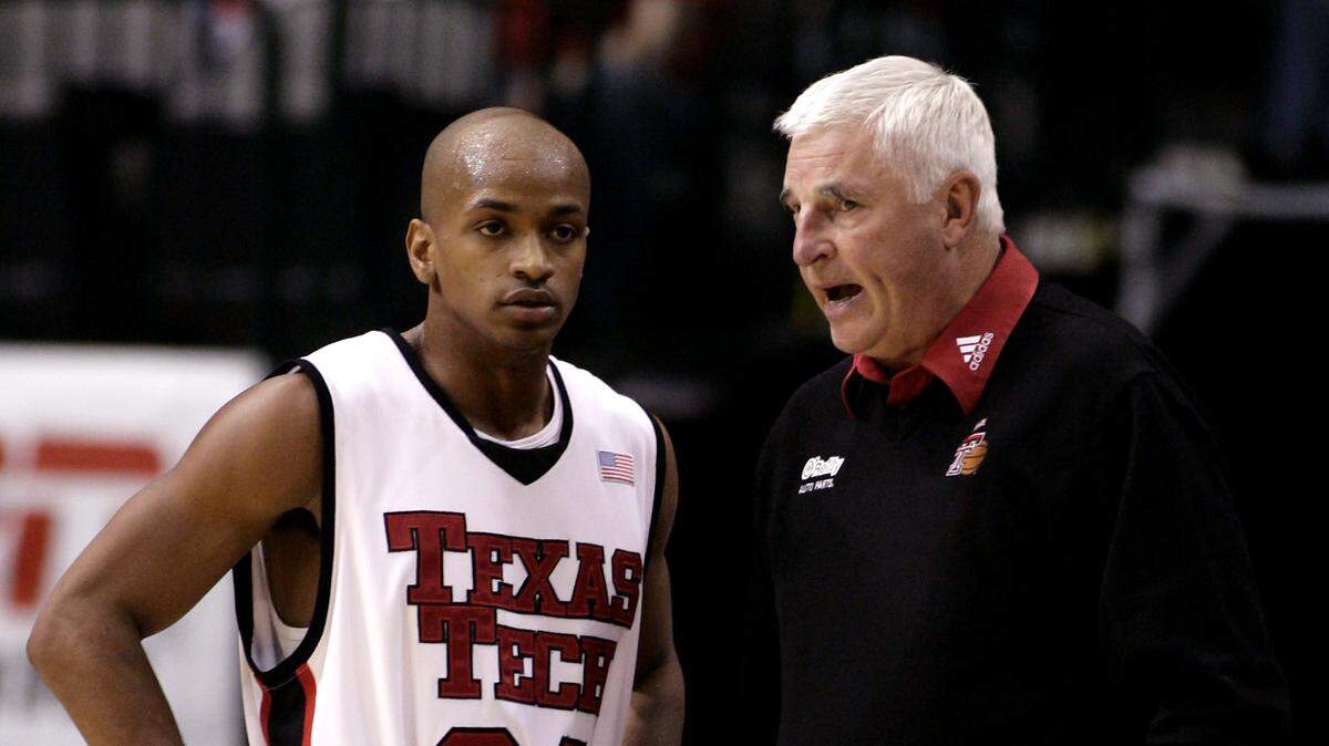 Bob Knight (right) coached at Texas Tech from 2001 to 2008. The former long time Indiana coach died at the age of 83. He finished with a career coaching record of 902–371 (.709).