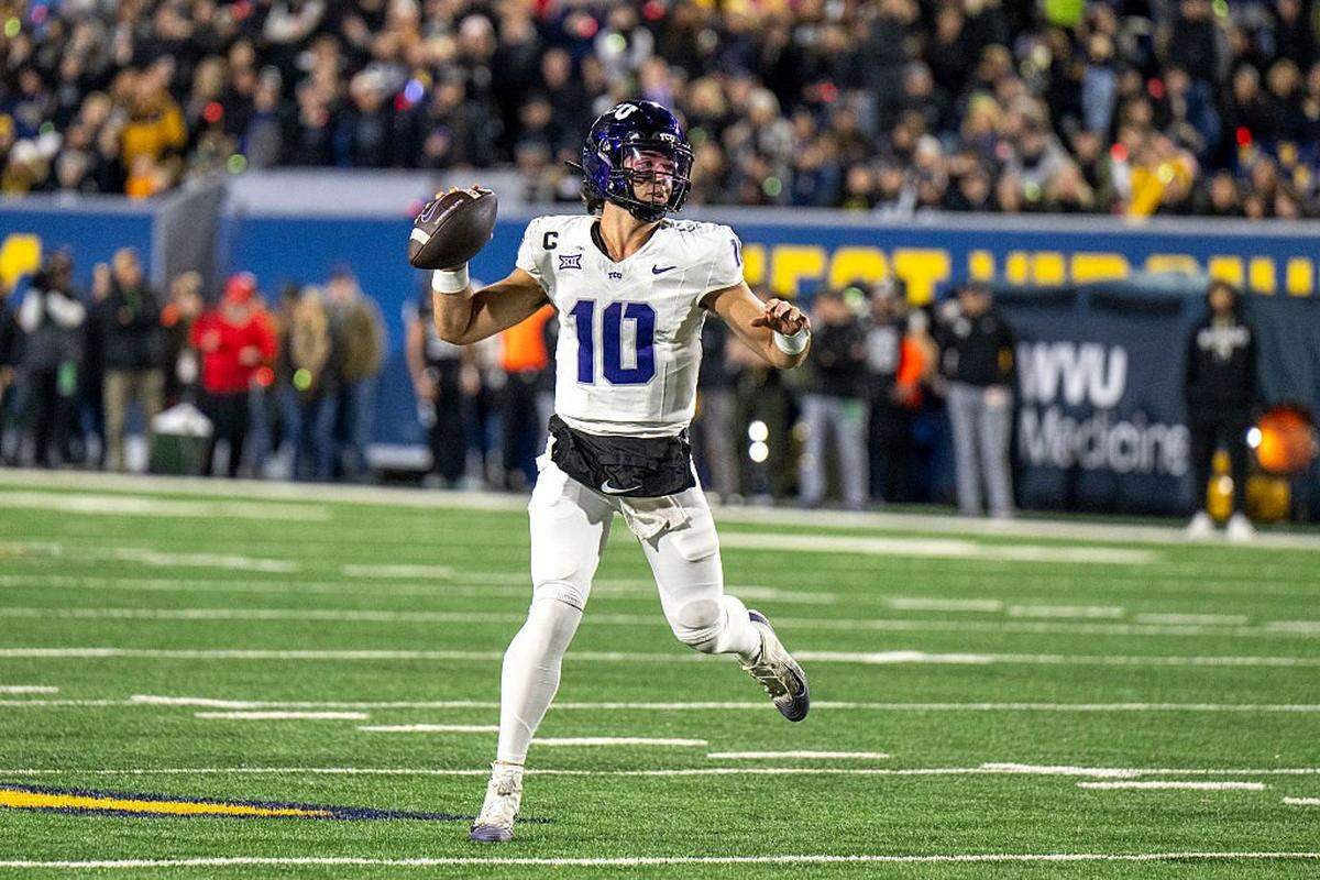 MORGANTOWN, WEST VIRGINIA - OCTOBER 25: Josh Hooper #10 of the TCU Horned Frogs in action during a game against the West Virginia Mountaineers at Milan Puskar Stadium on October 25, 2025 in Morgantown, West Virginia. (Photo by Brien Aho/Getty Images)