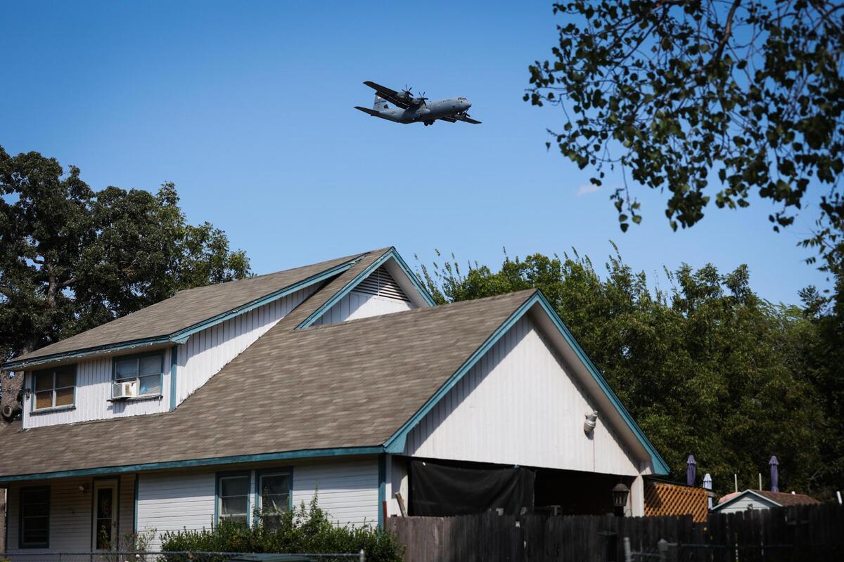 Military planes fly over homes near the naval air station. More than 200 homes in Lake Worth and Fort Worth sit on land the Defense Department has labeled unsuitable for residential use because of the risk of an airplane crash.