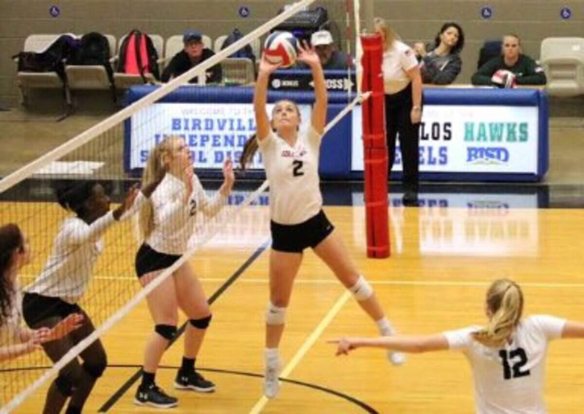 Colleyville Heritage setter Grace Koper