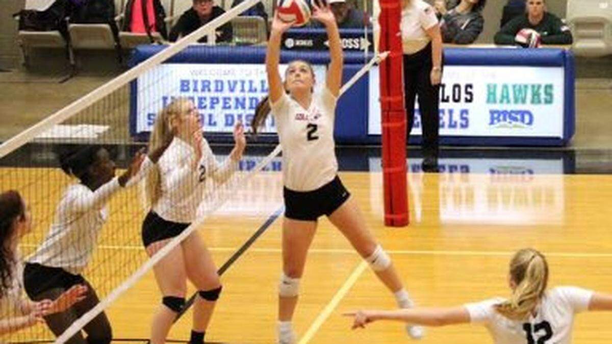 Colleyville Heritage setter Grace Koper