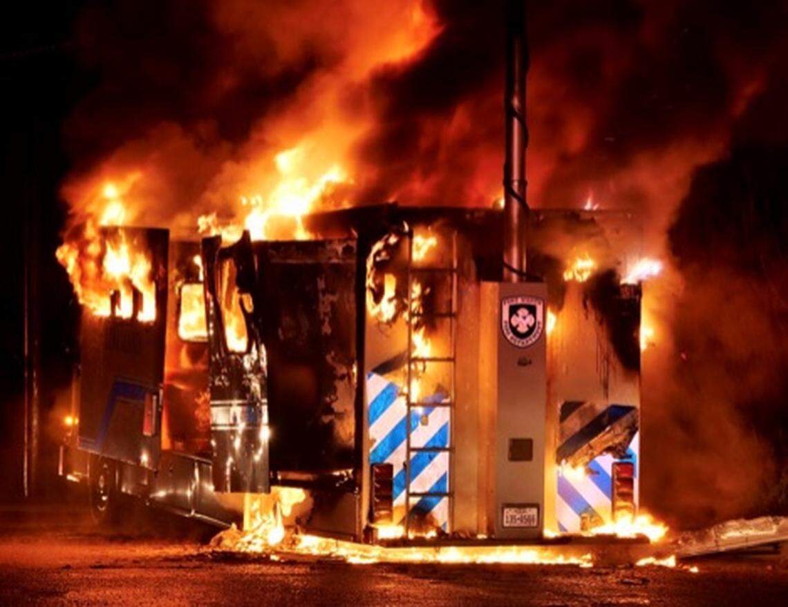 A Fort Worth fire command vehicle caught fire early Wednesday in southeast Fort Worth.