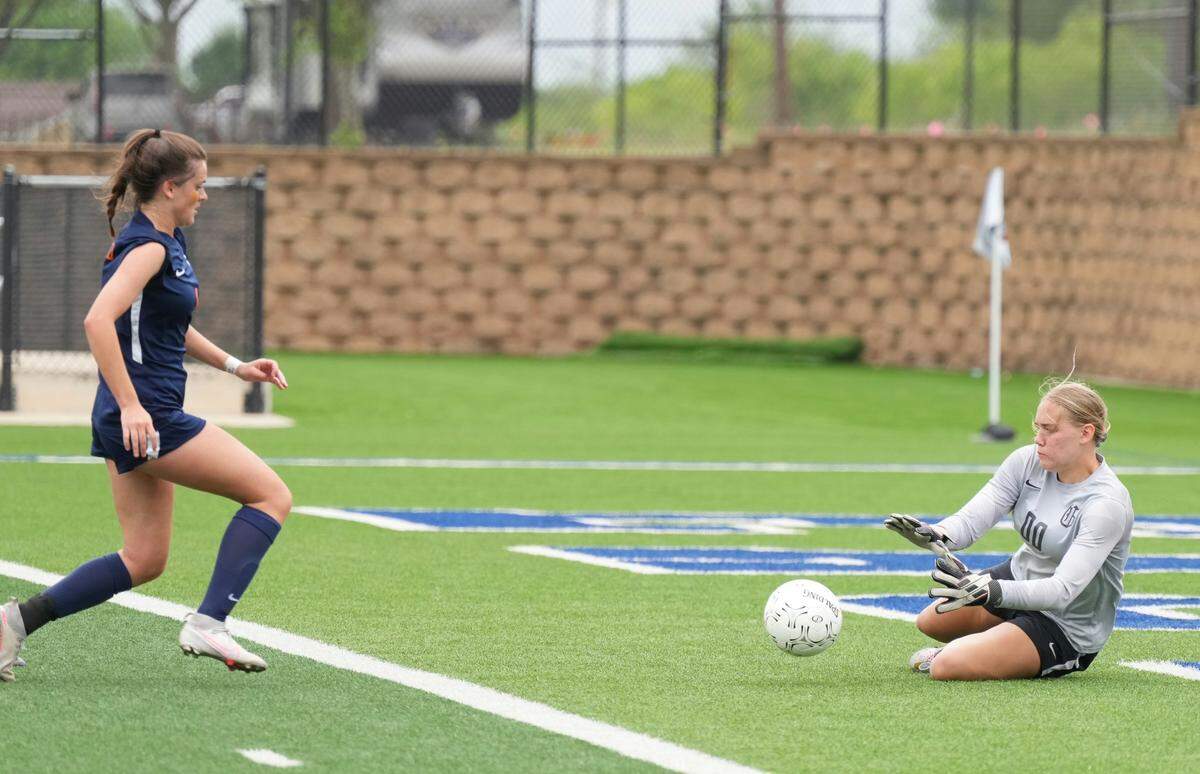 Grapevine keeper Ashley Knight makes a save in the first half against Frisco Wakeland during the 5A state title game in Georgetown April 16, 2022 (Ken Murphy/MaxPreps)