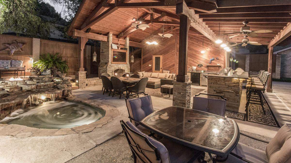 The home at 4001 Inwood Road is open Sunday, September 8 from 2 to 4 p.m. 