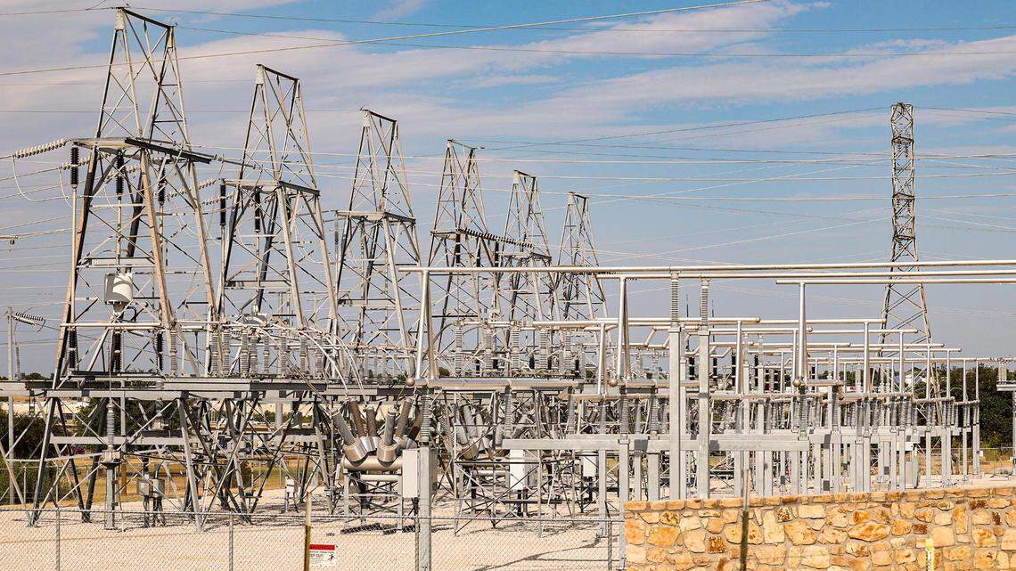 Can the shade of a total solar eclipse disrupt Texas power grid? Here’s what ERCOT says