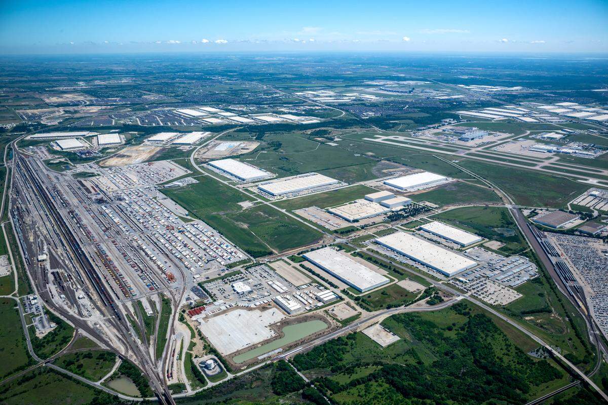 AllianceTexas is adding a $20 million three-lane bridge to its sprawling development to support autonomous semi trucks.
