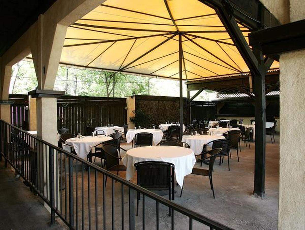Piola Patio 5