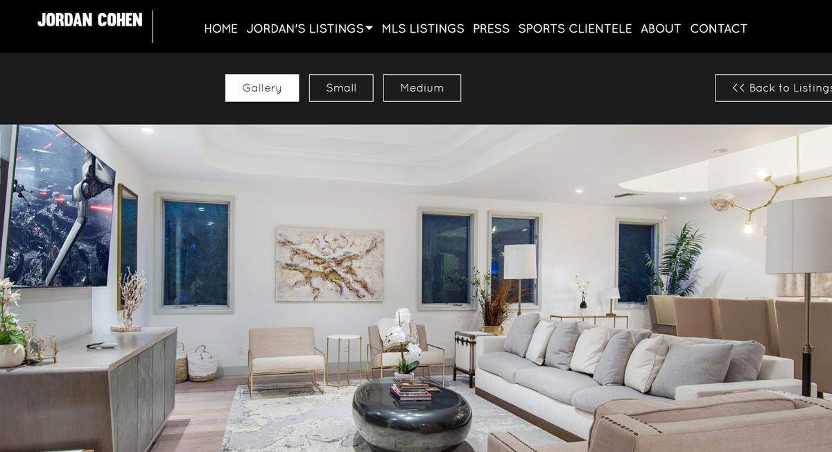 Living room.