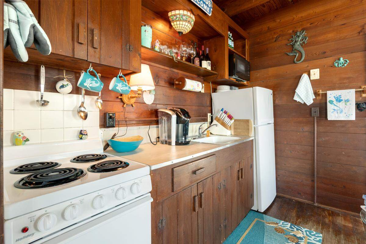 Kitchen area
