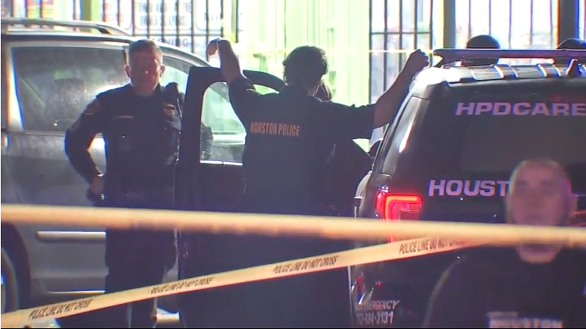 A 17-year-old boy died in a shooting with a man armed with two guns and holding eight people hostage inside a Houston, Texas, convenience store, police said.