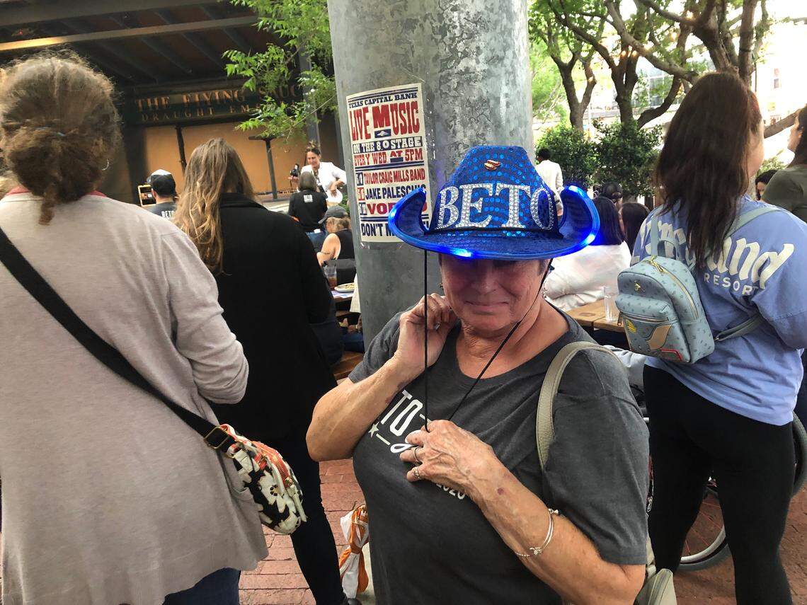 Hundreds attended a Beto O’Rourke rally in Fort Worth Friday night.